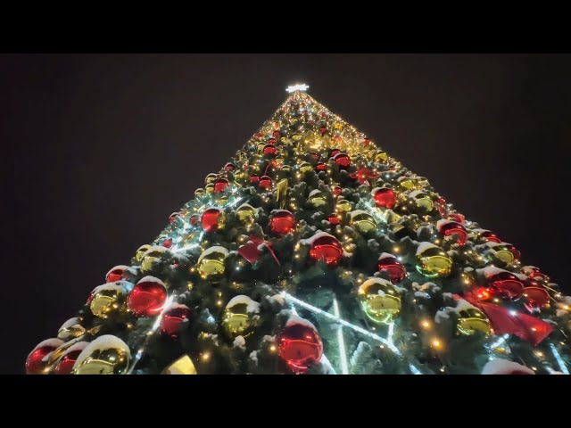 Новогодние оформления городских улиц