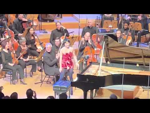 Yuja Wang curtain call with Dudamel & LA Phil, Rachmaninoff Concerto No 3, Feb 17, 2023