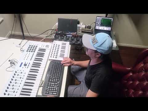 livelooping Easter Sunday Jam with rc5050 Arturia Keystep and animoog.