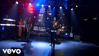 Far East Movement - Turn Up the Love (AOL Sessions)