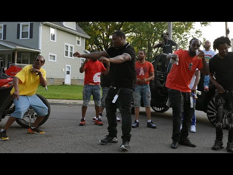 Chicken Trev - Blake Shelton (dir. by @OneWayVisuals)