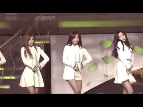 골든디스크 에이핑크 LUV 무대