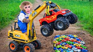 Download lagu Monyet Milo Imut bermain mobil di seluncuran ajaib dan menemukan monster truck di peternakan mp3