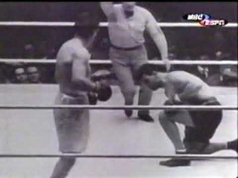 Gene Tunney vs Jack Dempsey II "The Long Count" - 1927 Fight of the Year