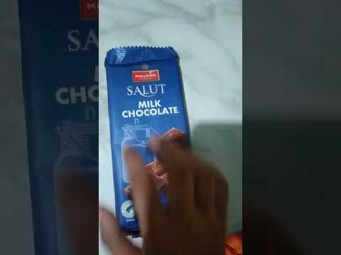 satisfying salut milk chocolate#shorts#asmr