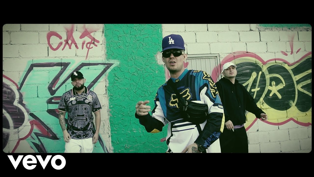 W. Corona, Under Side 821 - Entre Puro Loco