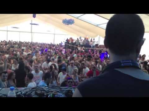 Dubfire plays "Stiv Hey & Ricky Ebner - Influential (Original Mix)" @ Sunwaves 2014