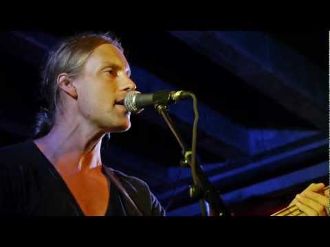 Menomena - Heavy Is As Heavy Does (Live on KEXP)