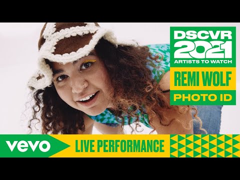 Remi Wolf - Photo ID (Live) | Vevo DSCVR Artists to Watch 2021