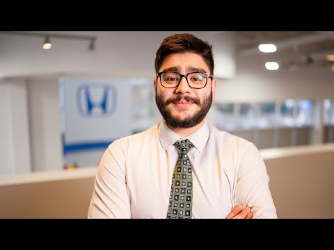 Service Advisor Kerem Yaman