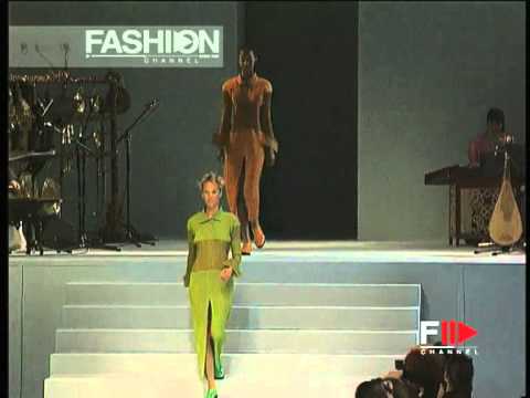 "Issey Miyake" Spring Summer 1995 Paris 4 of 7 pret a porter woman by FashionChannel
