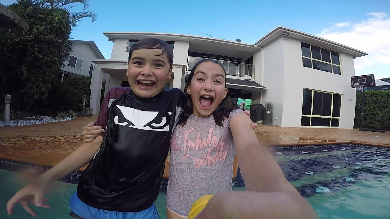 Vlog 1 Pool day 1