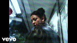 Mon Laferte - Amantes Suicidas (Lyric Video)