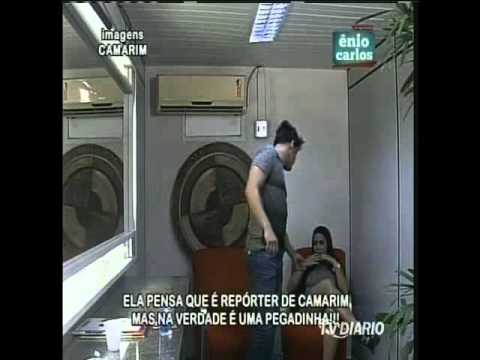 Enio Carlos 14-10-13 - Renatinha cai na pegadinha