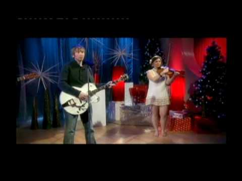 Brigyn - Yr Arth a'r Lloer