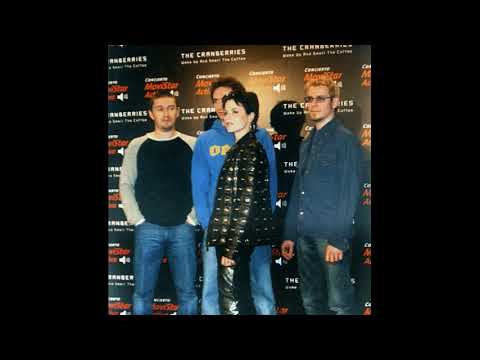 The Cranberries - Live Finnigan’s Wake Philadelphia PA WMWX Mix 95 7 FM Mixer Session, Dec 4th 2001