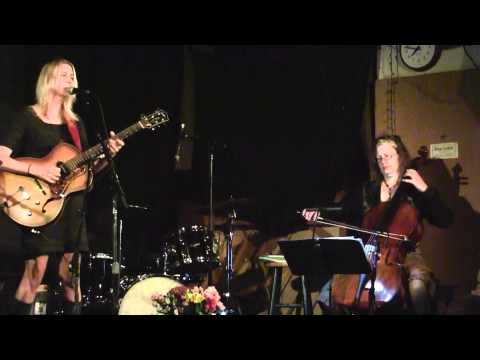 CINDY LEE BERRYHILL - An Affair of the Heart - Live at McCabe's
