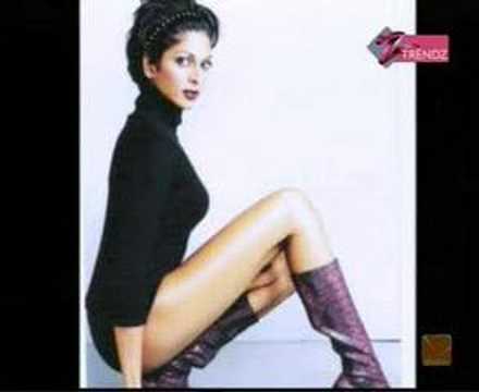 download lagu mp3 mp4 Nina Manuel, download lagu Nina Manuel gratis, unduh video klip Nina Manuel