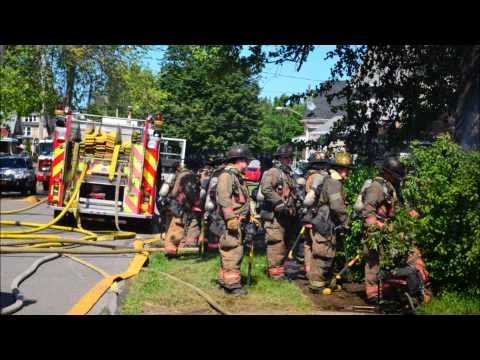 Buffalo FD 1 Alarm Garage Fire - 32 Alice ave