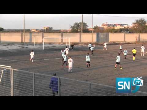 Gargano Calcio - Vicarius Apricena - Sintesi e gol - 7/12/2013
