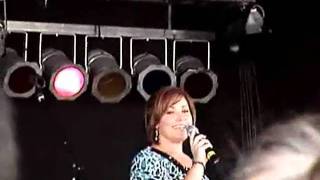 Shana Valdes sings Marty Robbins Colgate Showdown La Grange.wmv