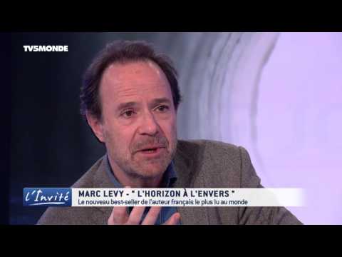 Marc LEVY : "L' horizon à l'envers"