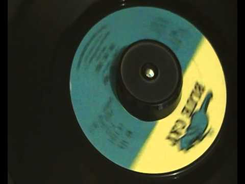 Adlibs - Johnny my boy - Blue Cat Records - Stafford Classic