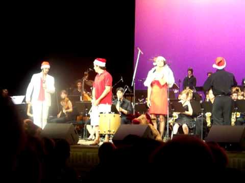 Vichy Jazz Band - Here Comes Santa Claus Medley