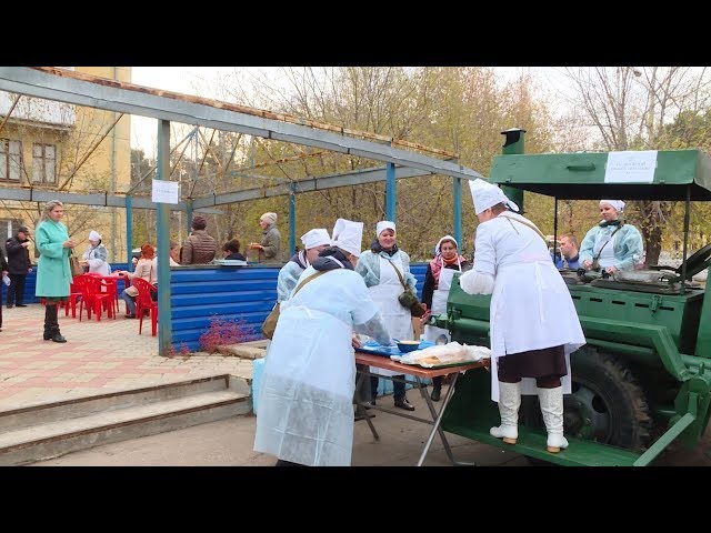 Столовая и душ в полевых условиях