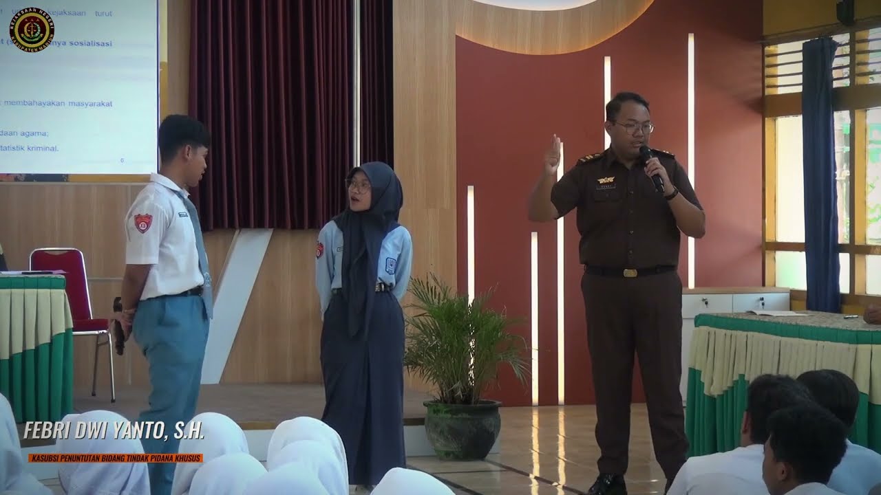 SOSIALISASI PENGUATAN NILAI-NILAI ANTI KORUPSI BAGI PELAJAR UNTUK TURUT SERTA DALAM PEMBERANTASAN KORUPSI DALAM RANGKA HAKORDIA TAHUN 2023 DI SMAN 2 MEJAYAN