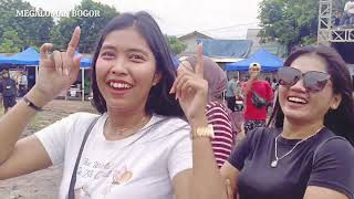 Download lagu Uyeee with SK FEMINA mp3 Download lagu Uyeee with SK FEMINA mp3