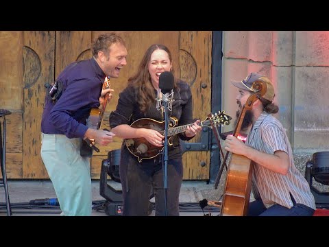 Chris Thile & Sarah Jarosz, Drive My Car (Beatles Cover), live at Mountain Winery, Aug. 5, 2022 (4K)