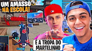 FREITAS LIMPOU A ESCOLA?! PEDIRAM O NOBRU PRA USAR O MARTELO MAIS APELÃO DO FREE FIRE! React