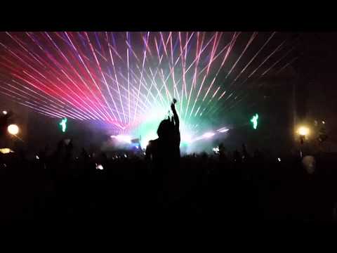 2015 - CHEMICAL BROTHERS - HEY BOY HEY GIRL (Opening) - VIEILLES CHARRUES - 1080p