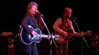 Desert Rose Band - Come a Little Closer