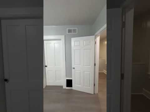 219 w 15th Large 3 Bedroom House - Central Davenport property video