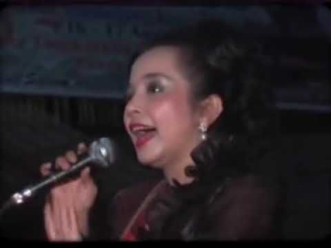 Santa Hoky Br Ginting - Aron & Setangkai Bunga Padi