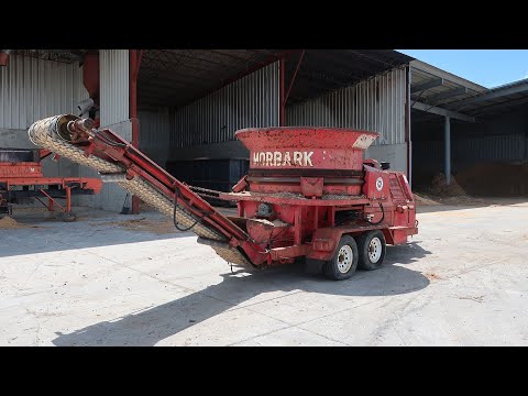 Morbark 950 Tub Grinder Grinding Pallets and Branches