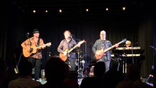 DENNY LAINE and the Cryers - Boulevard de la Madeleine by the MOODY BLUES Live Sept 2015 Focal Point