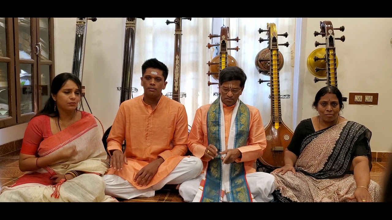 "SRI KAMALAMBIKE" by Kalaimamani Neyveli Sri Santhanagopalan and family