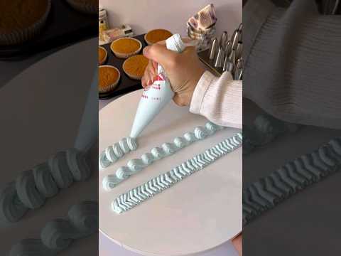 without nozzle  cake decoration idea😊 #subscribetomychannel
