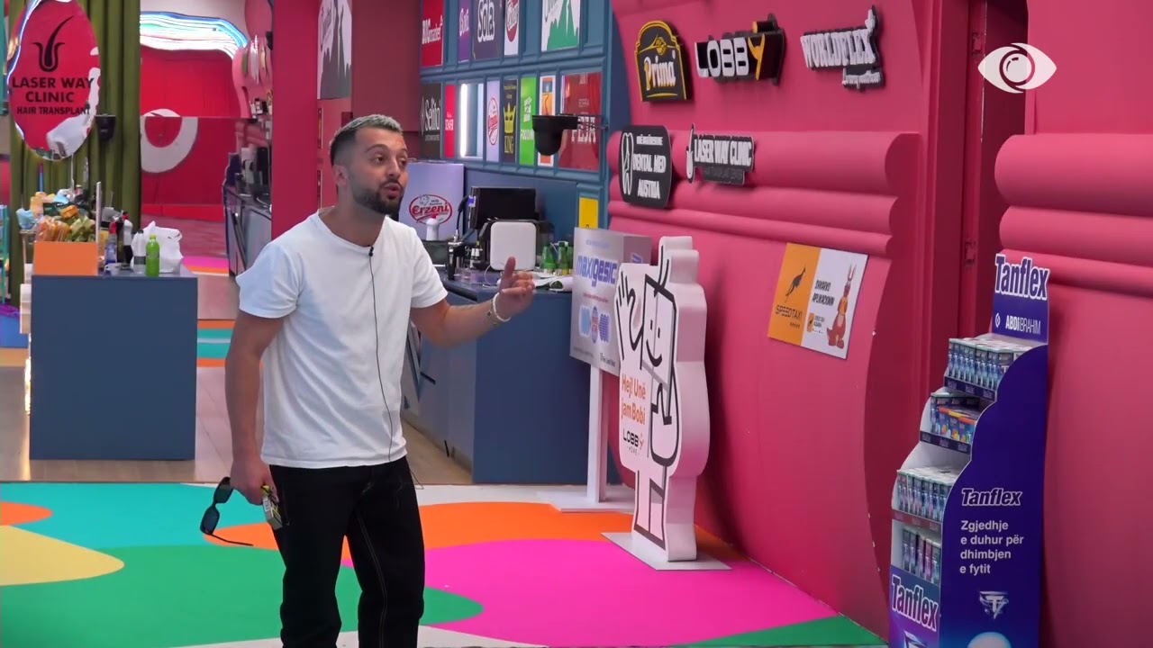 Gjesti ndërhyn në bisedën Jozi-Loredana: Unë me gruan time bëjmë lëmsh shtëpinë, nuk i dal kundër