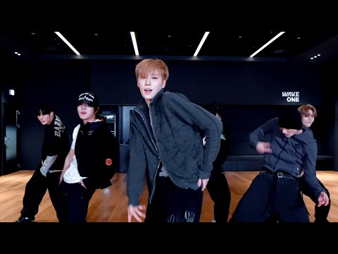 ALPHA DRIVE ONE (알파드라이브원) 'FREAK ALARM' Dance Practice (Moving ver.)