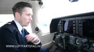 preview picture of video 'Omvisning på University of Tromsø School of Aviation'