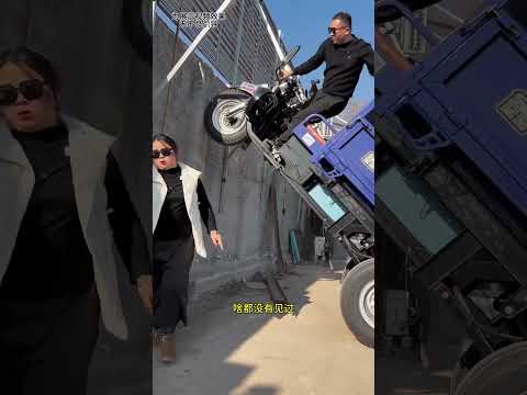 Electric self-unloading truck with a load capacity of 10,000 catties, testing its anti-slip