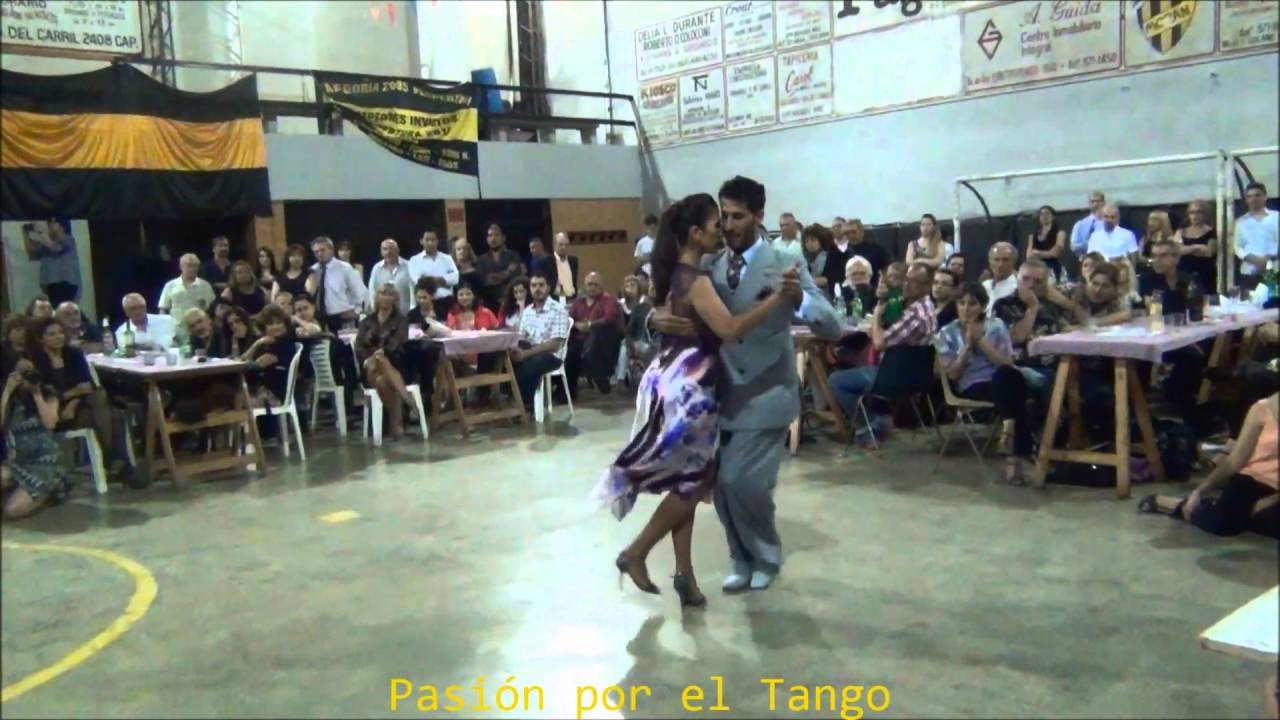 VIRGINIA GOMEZ y CHRISTIAN MARQUEZ Bailando el Vals DICHAS QUE VIVI en la MILONGA del MORAN