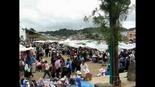 preview picture of video 'Market place at San Juan Chamula - Mexico Sept 2008'