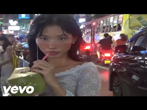 PLAYBOI CARTI ~ DIFFERENT (PROD. YUGEN)