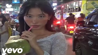 Download lagu PLAYBOI CARTI ~ DIFFERENT (PROD. YUGEN) mp3