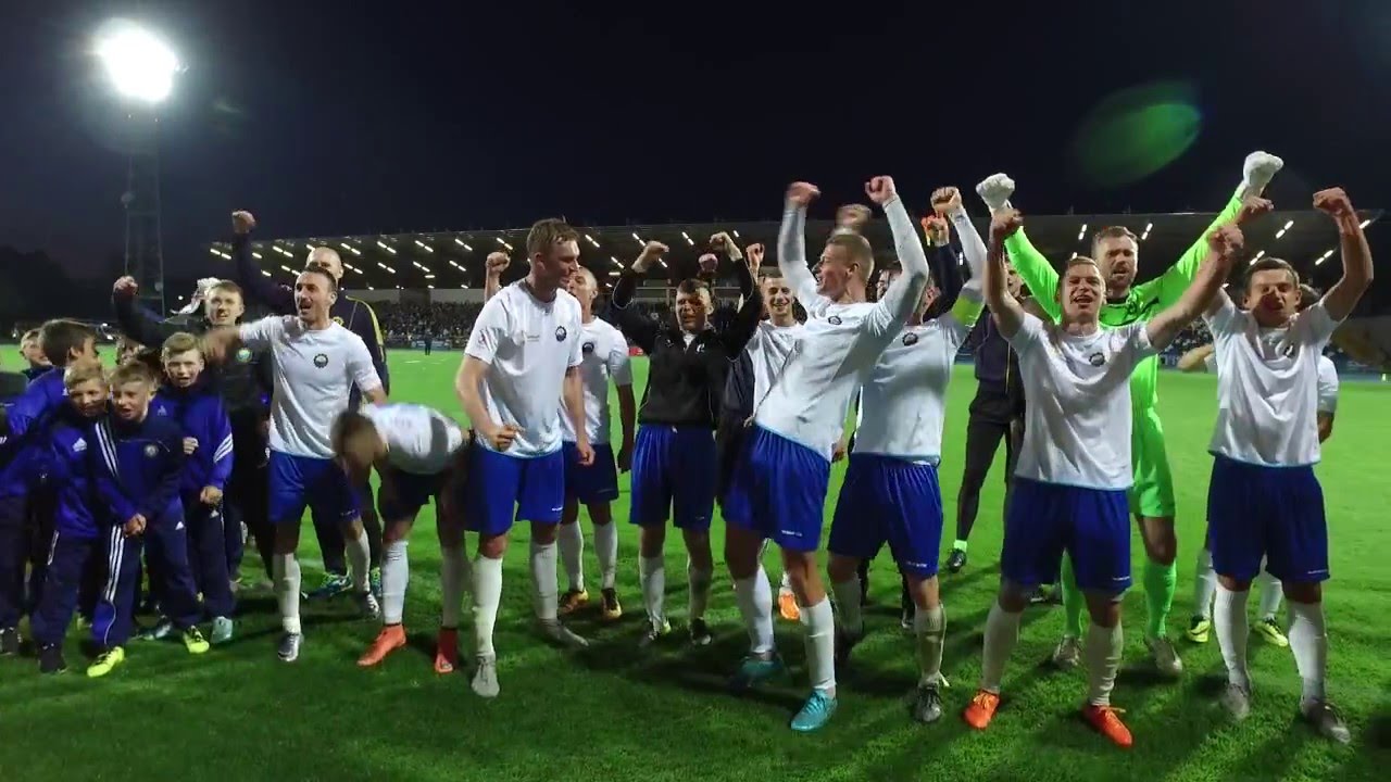 Stal Mielec - ROW 3-0. Kibice świętują z piłkarzami [WIDEO]